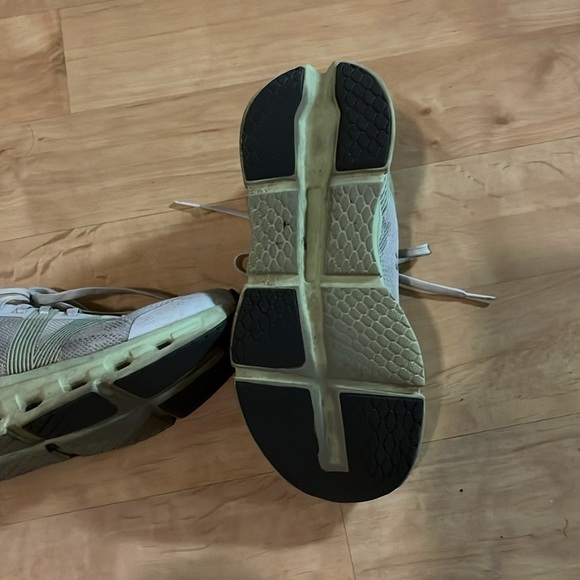 On Running Cloudgo Women’s Running Shoe, White Meadow, size 7 SEE PHOTOS - Picture 6 of 7